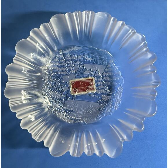 MIKASA 10.5” Frosted Glass Bowl Celebrations Winter Dreams Collection NIB - Picture 4 of 15